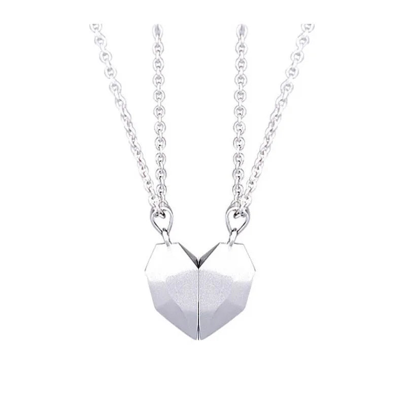 Collares Besties de Corazón Magnético para 2