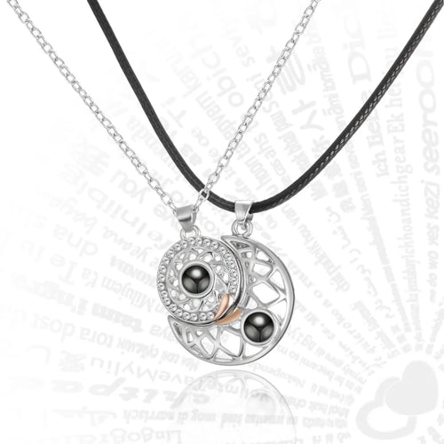 Collares de Sol y Luna “Te Amo” en 100 Idiomas para Pareja o Persona Especial