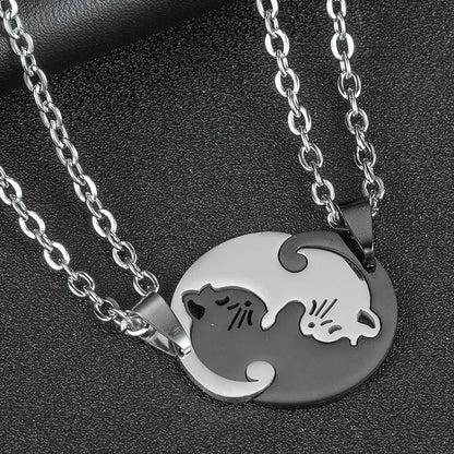 Collares magnéticos de gatos con corazón para 2 personas