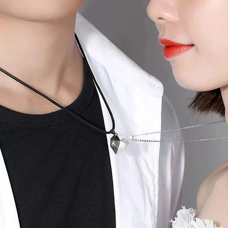 Collares Besties de Corazón Magnético para 2