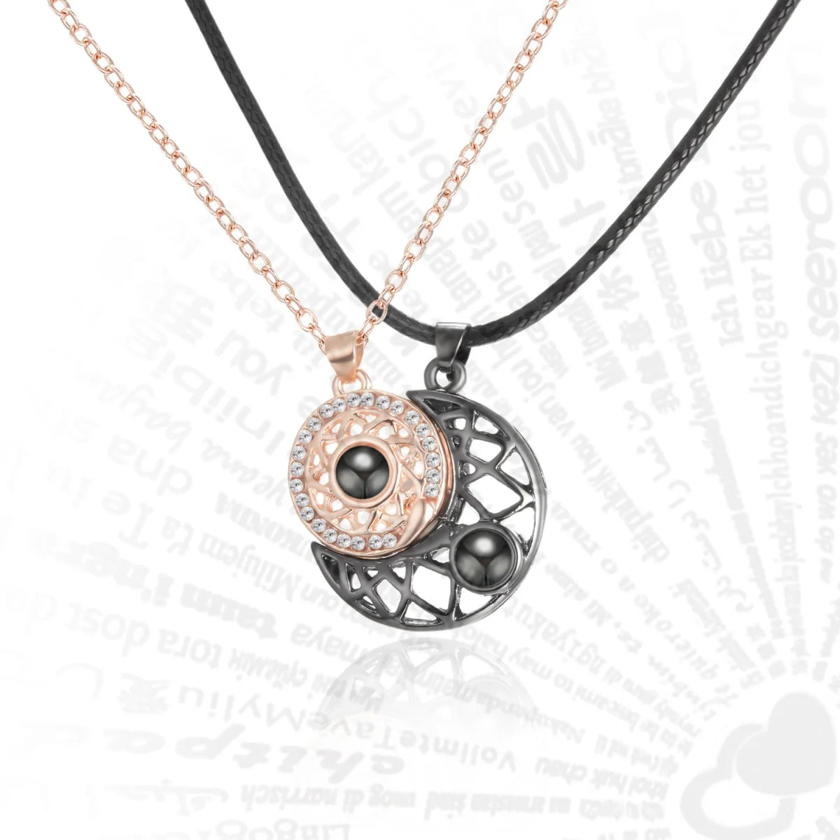 Collares de Sol y Luna “Te Amo” en 100 Idiomas para Pareja o Persona Especial