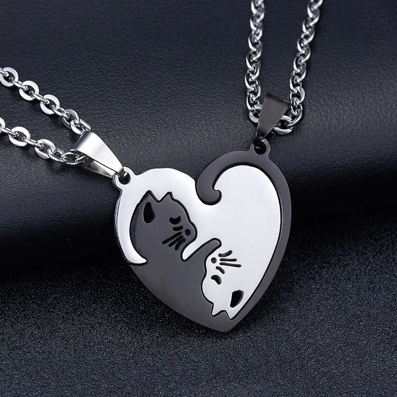 Collares magnéticos de gatos con corazón para 2 personas