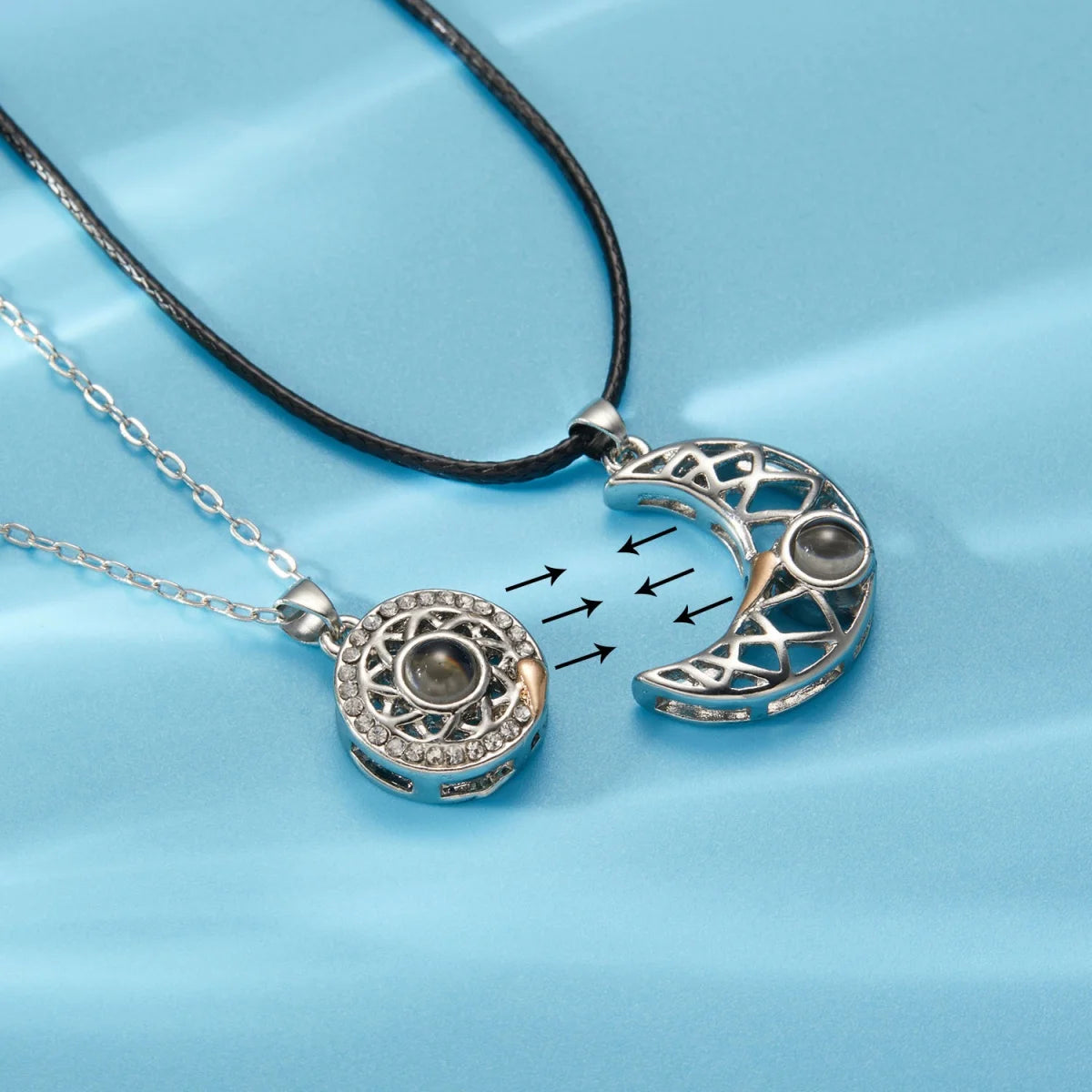 Collares de Sol y Luna “Te Amo” en 100 Idiomas para Pareja o Persona Especial