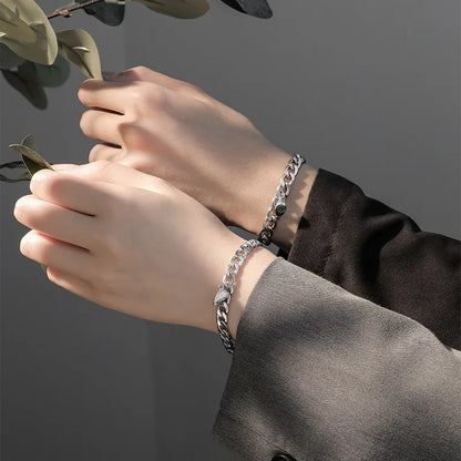 Pulseras de cadena con corazón magnético para 2