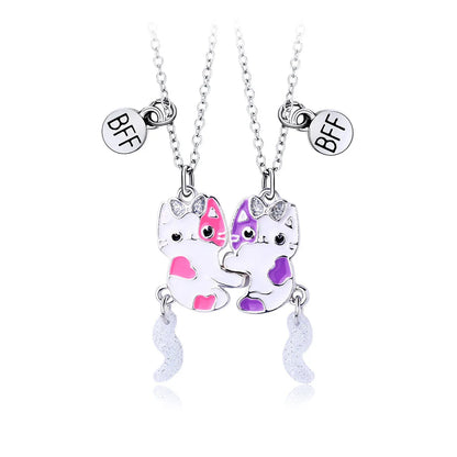 Set de 2 collares de gatitos BFF unidos mediante imán en vista completa